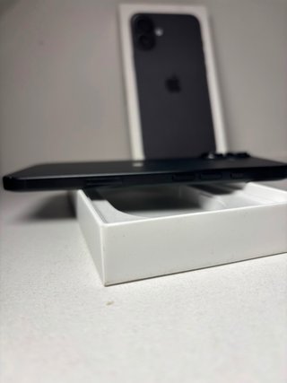 iPhone 16 Plus