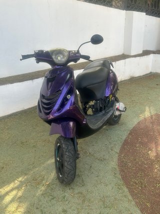Piaggio Zip SP 49cc Scooter