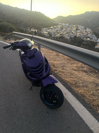 Piaggio Zip SP 49cc Scooter