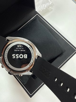 Reloj Boss Negro vale 210€