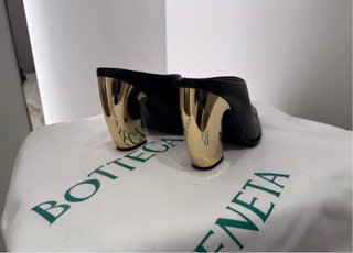 Botas Bottega Veneta Negras y Doradas