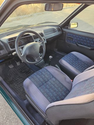Peugeot 205 1998