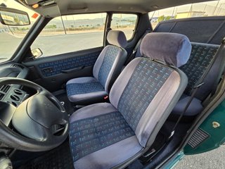 Peugeot 205 1998