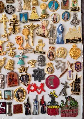 Pins religiosos antiguos