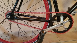 Bicicleta Fixie Negra Ruedas Rojas