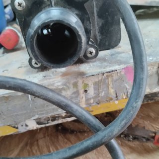 Bomba de agua Moni