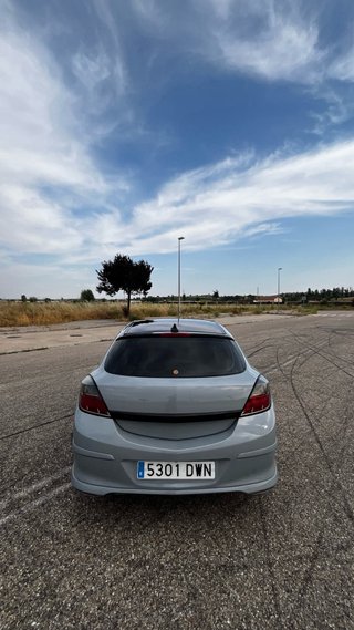 OPEL ASTRA H GTC 150cv