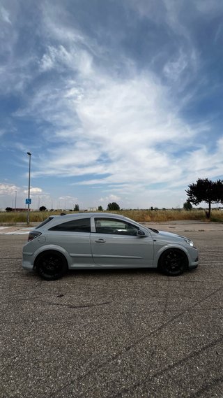 OPEL ASTRA H GTC 150cv