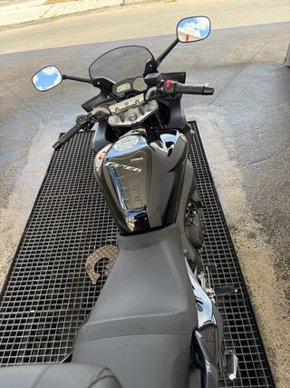 Yamaha FZ6 S2 de 2010 - 4200 km IMPECABLE con baúl
