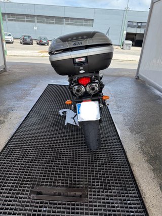 Yamaha FZ6 S2 de 2010 - 4200 km IMPECABLE con baúl