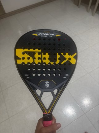 Pala de pádel Infernal Carbon Pro