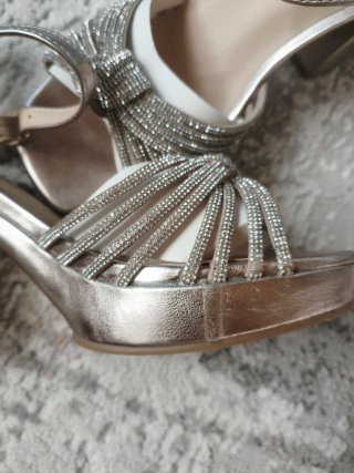 Sandalias fiesta doradas y plateadas T.39