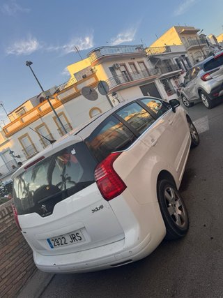 Peugeot 5008 2016