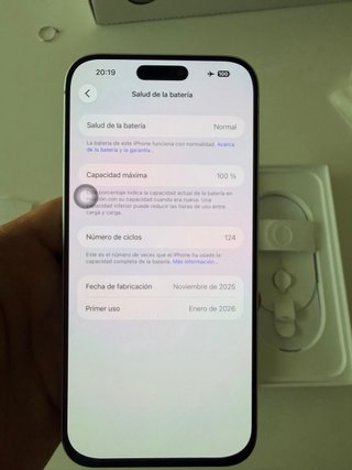 iPhone 17 Pro Max 256GB Plata - Pantalla Cambiada
