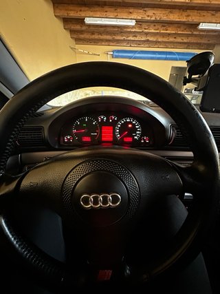 Audi A4 quattro
