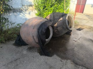 Tinajas antiguas de terracota