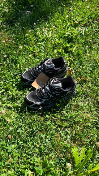 Zapatillas Asics Gel NYC Negras/Plata Talla 41.5