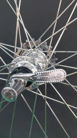 Rueda Mavic, Cassette y Carrete Campagnolo.