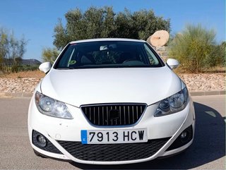 Seat Ibiza TDI Manual Año 2011 5 puertas blanco