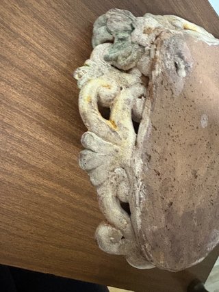 Acquasantiera Napoli con veduta