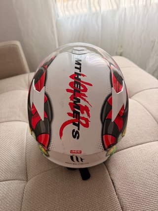 Casco Integral MT Helmets Joker