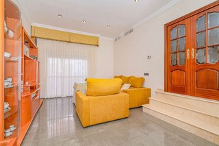 Casa adosada en venta en El Carmen - La Barrera en Lucena