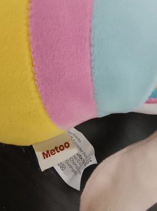 Muñeca peluche Metoo unicornio arcoíris