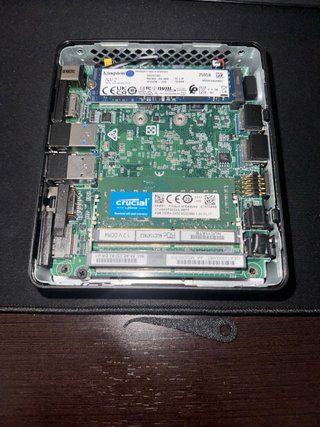 Intel NUC Mini PC Negro