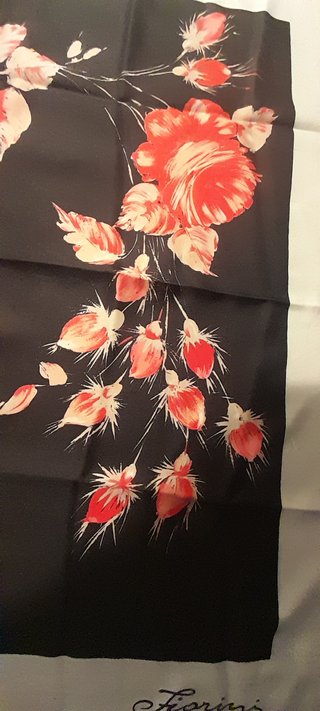 Foulard Fiorini con rose rosse