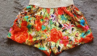 Mono corto estampado floral