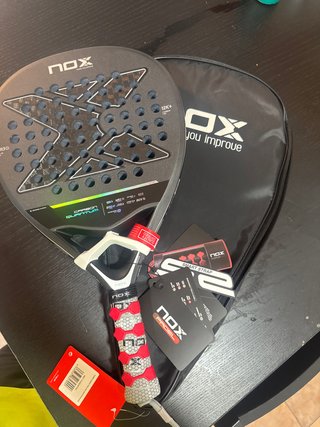 Pala de pádel Nox Quantum 12K