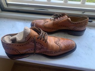 Scarpe eleganti brogue in vera pelle color cuoio