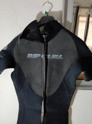 Neopreno Rip Curl corto corto talla L