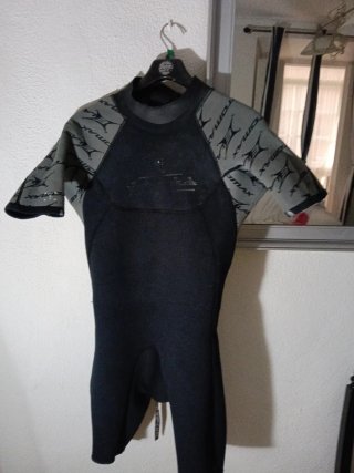 Neopreno Rip Curl corto corto talla L