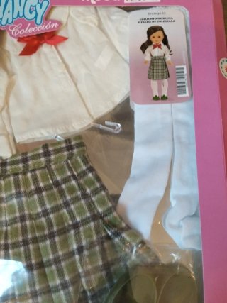 Nancy Colección Conjunto Falda y Blusa
