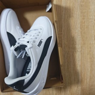 Nuove Puma sneakers taglia 35.5 nuove