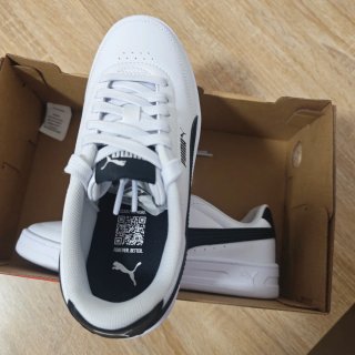 Nuove Puma sneakers taglia 35.5 nuove