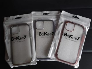 Lote 3 fundas Iphone 14 y 13  Nuevas sin estrenar