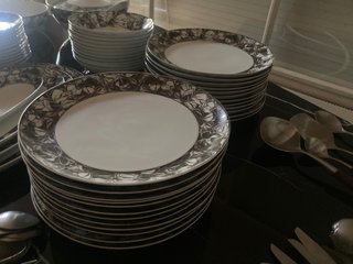 Vajilla Bidasoa Porcelana Marrón y Blanca para 12