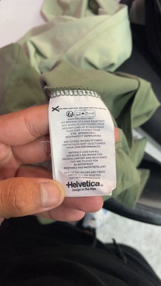 Camiseta Helvetica Verde Talla M