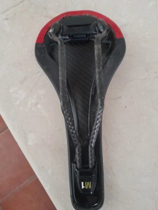 Sillín bici carretera Fizik Tundra