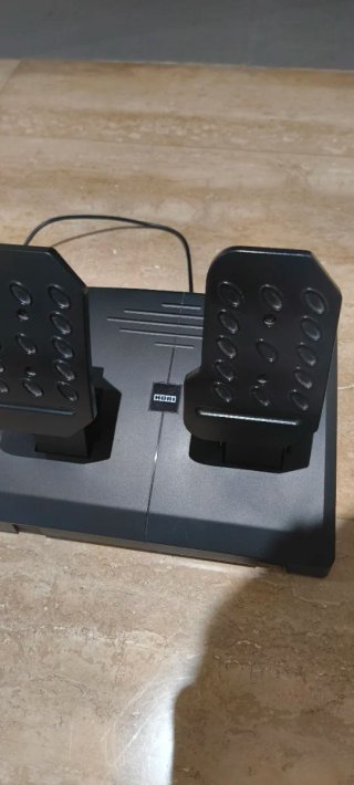 Volante Hori PS4 y PC
