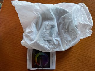 Lámpara de noche con cargador inalámbrico