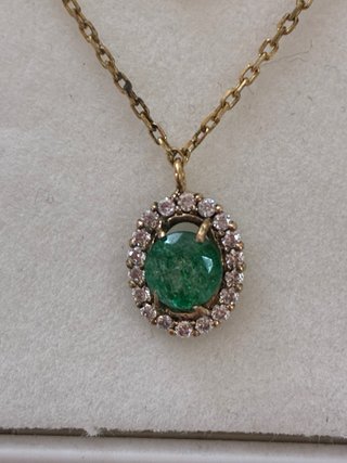 Colgante Oro 18k Esmeralda y Diamantes