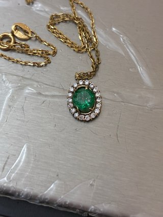 Colgante Oro 18k Esmeralda y Diamantes
