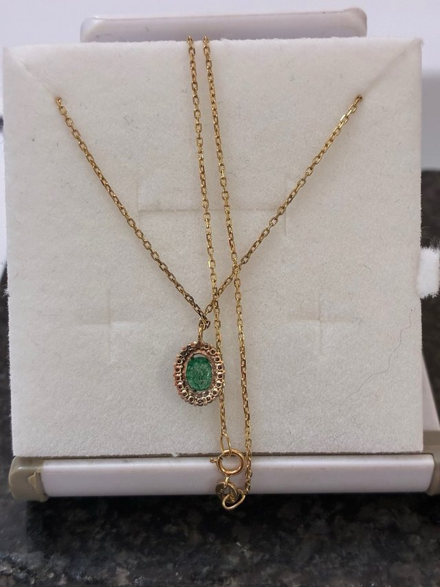 Colgante Oro 18k Esmeralda y Diamantes