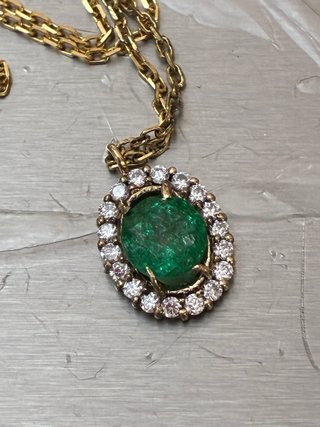 Colgante Oro 18k Esmeralda y Diamantes