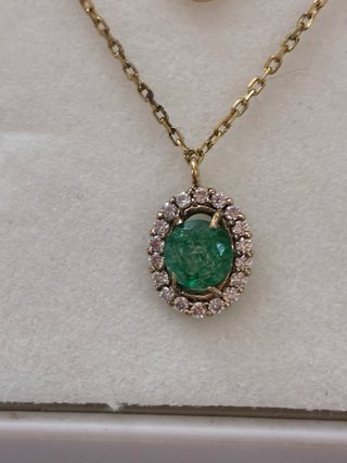 Colgante Oro 18k Esmeralda y Diamantes