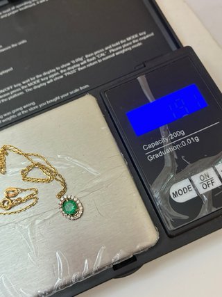 Colgante Oro 18k Esmeralda y Diamantes
