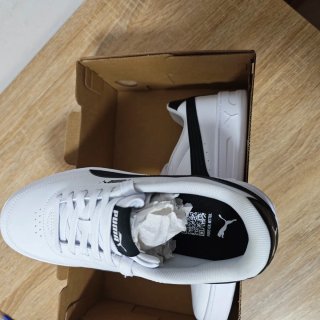 Sneakers Puma bianche e nere taglia 38.5 nuove